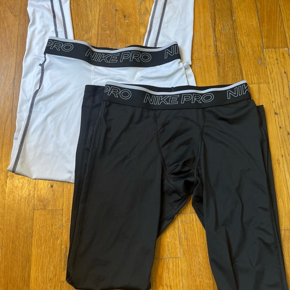 Nike Pro Compression Black and White Leggings Performance Wear - Picture 1 of 3